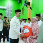 Pemkab Pangkep Gelar Safari Ramadan Perdana, Salurkan Bantuan untuk Janda dan Lansia