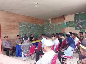 Badan Pertanahan Kabupaten Pangkajene dan Kepulauan melakukan identifikasi bidang tanah dalam rangka pelaksanaan Program Pendaftaran Tanah Sistematis Lengkap (PTSL) dilaksanakan di Desa Mangilu, Kecamatan Bungoro