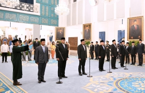 Prabowo Subianto Lantik Kepala Staf Kepresidenan dan Badan Komunikasi Pemerintah