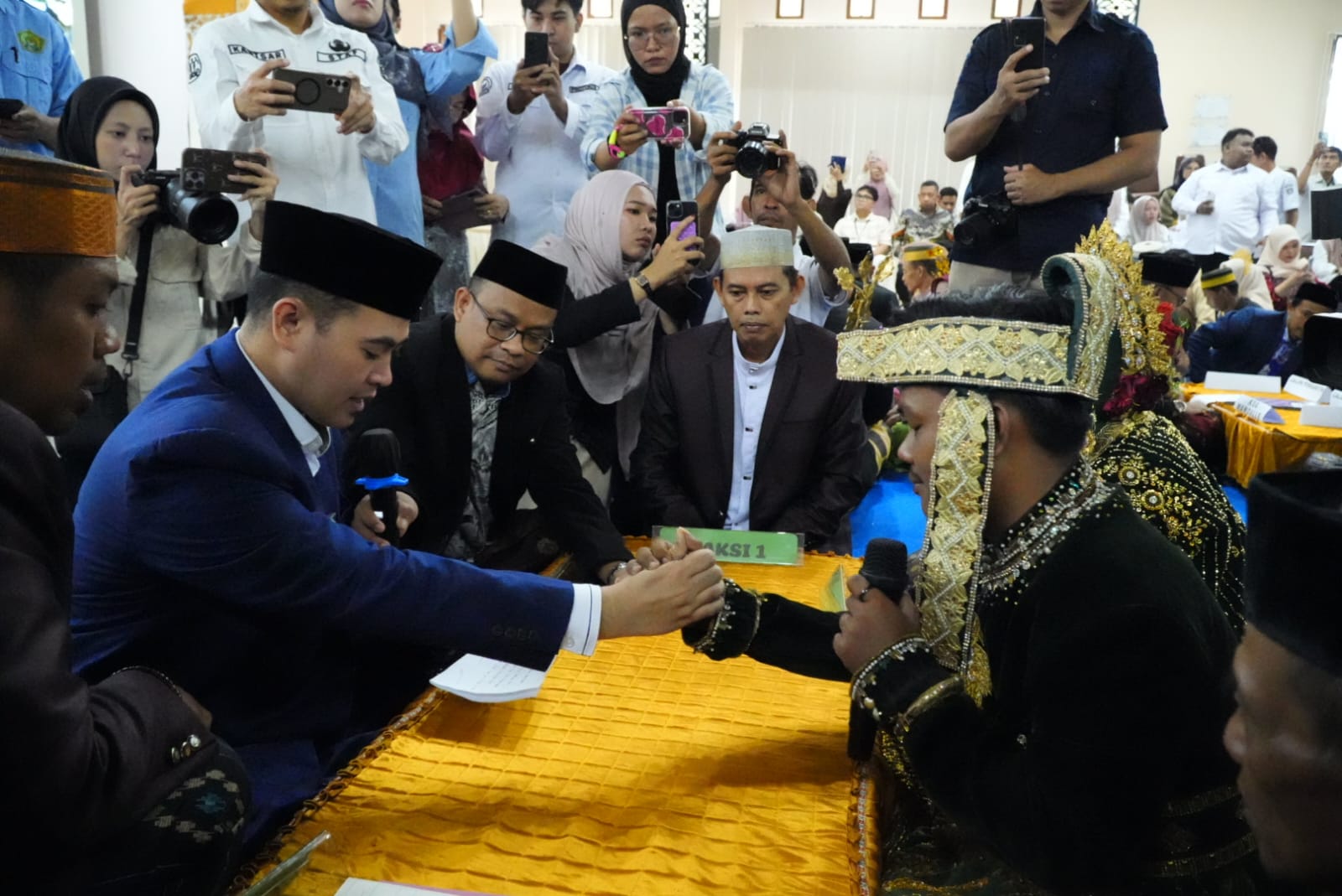 Momentum HUT ke-66, Pemkab dan Kemenag Pangkep Fasilitasi Nikah Massal 66 Pasangan