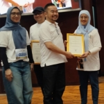 Dinkes Pangkep Raih Penghargaan Nasional Kemenkes RI, Cakupan Imunisasi Rutin Terbaik