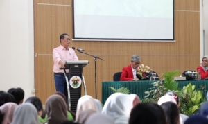 Mentan Amran Respons Cepat Keluhan Pupuk dan Irigasi Mahasiswa Unhas