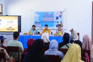 Bupati MYL Salurkan Seragam Sekolah Gratis, Ringankan Beban Orang Tua di Tahun Ajaran Baru