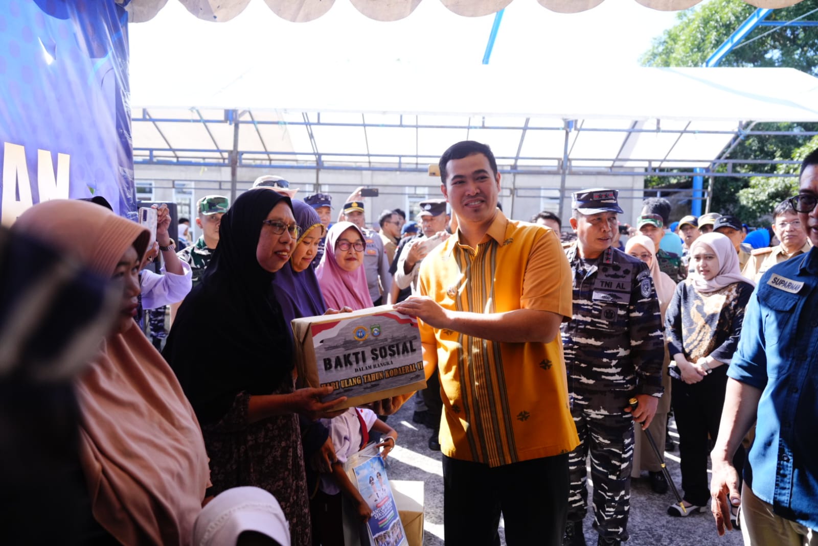 Pemkab Pangkep dan Kodaeral VI Gelar Bakti Sosial di Balocci