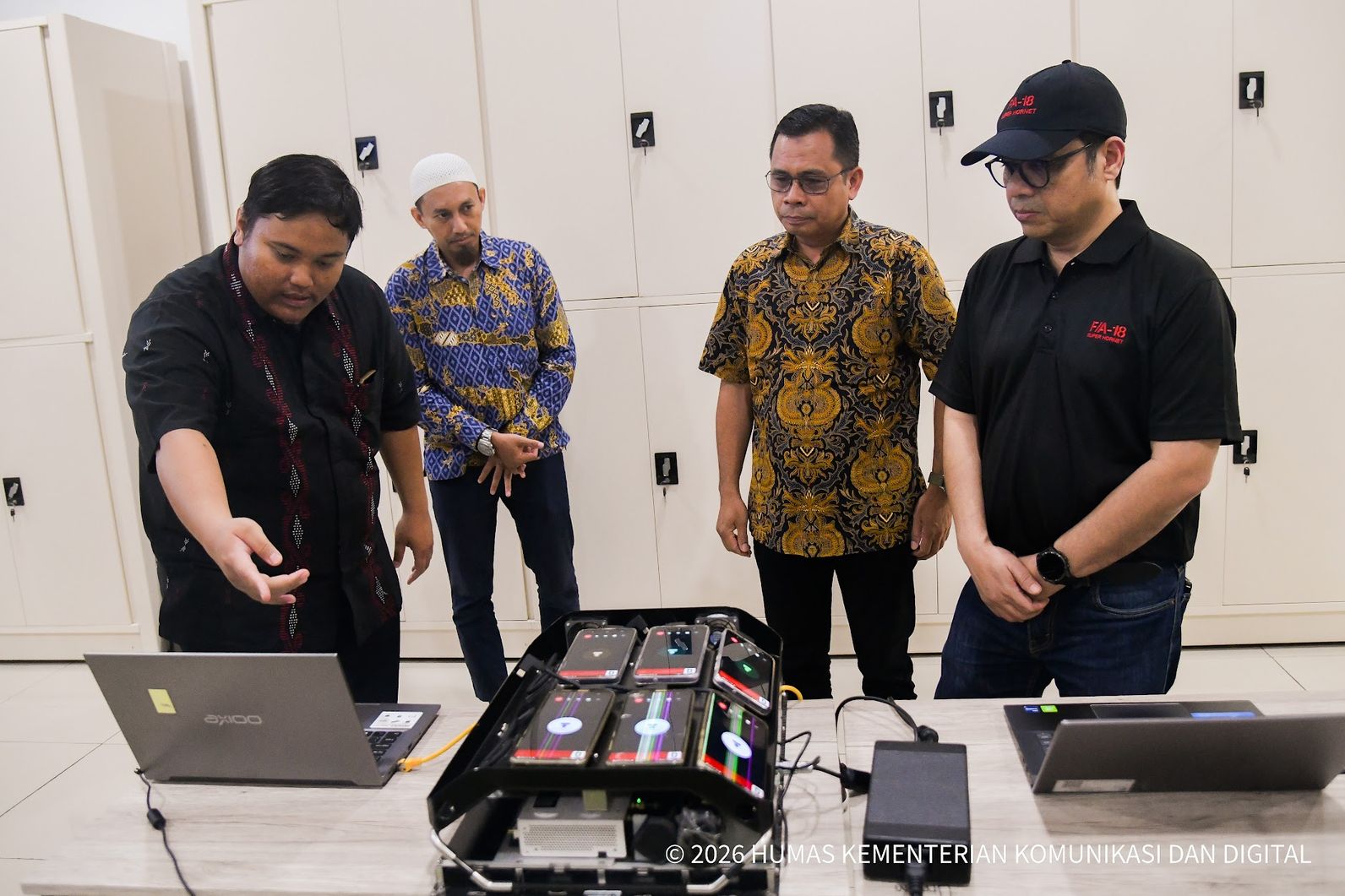 Kemkomdigi Bidik Kecepatan Internet Nasional 100 Mbps dalam Dua Tahun