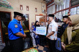 Dirjen Kemendagri Safrizal Kunjungi Rumah Duka Tiga Petugas Damkar Pangkep